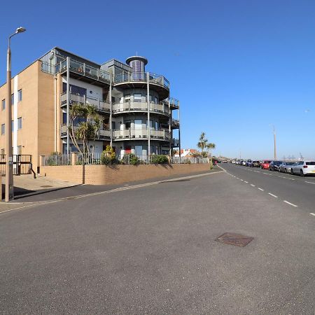 Flat 19 By The Beach Harwich Eksteriør billede