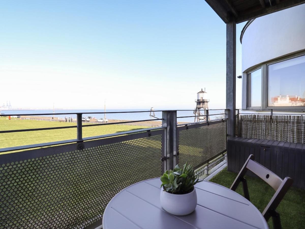 Flat 19 By The Beach Harwich Eksteriør billede