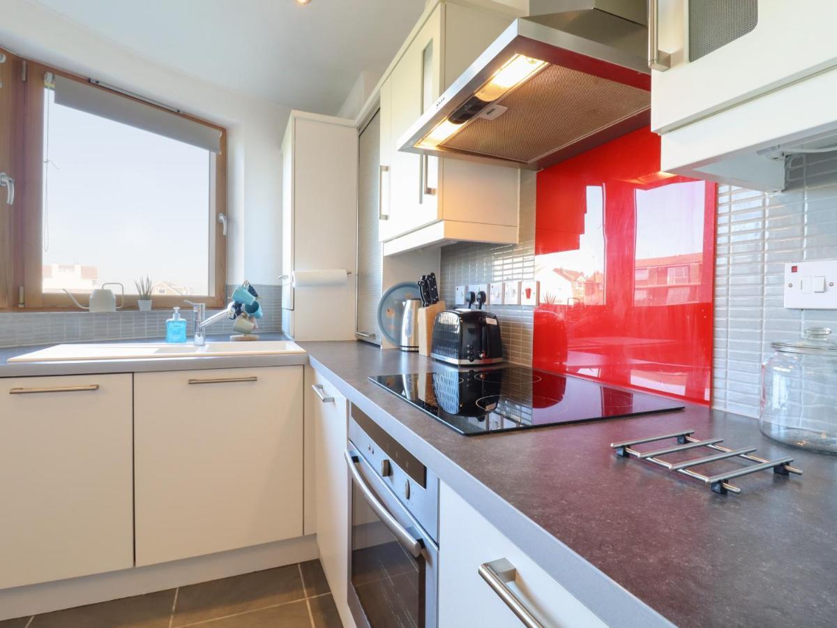 Flat 19 By The Beach Harwich Eksteriør billede