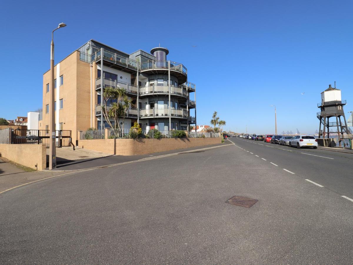 Flat 19 By The Beach Harwich Eksteriør billede