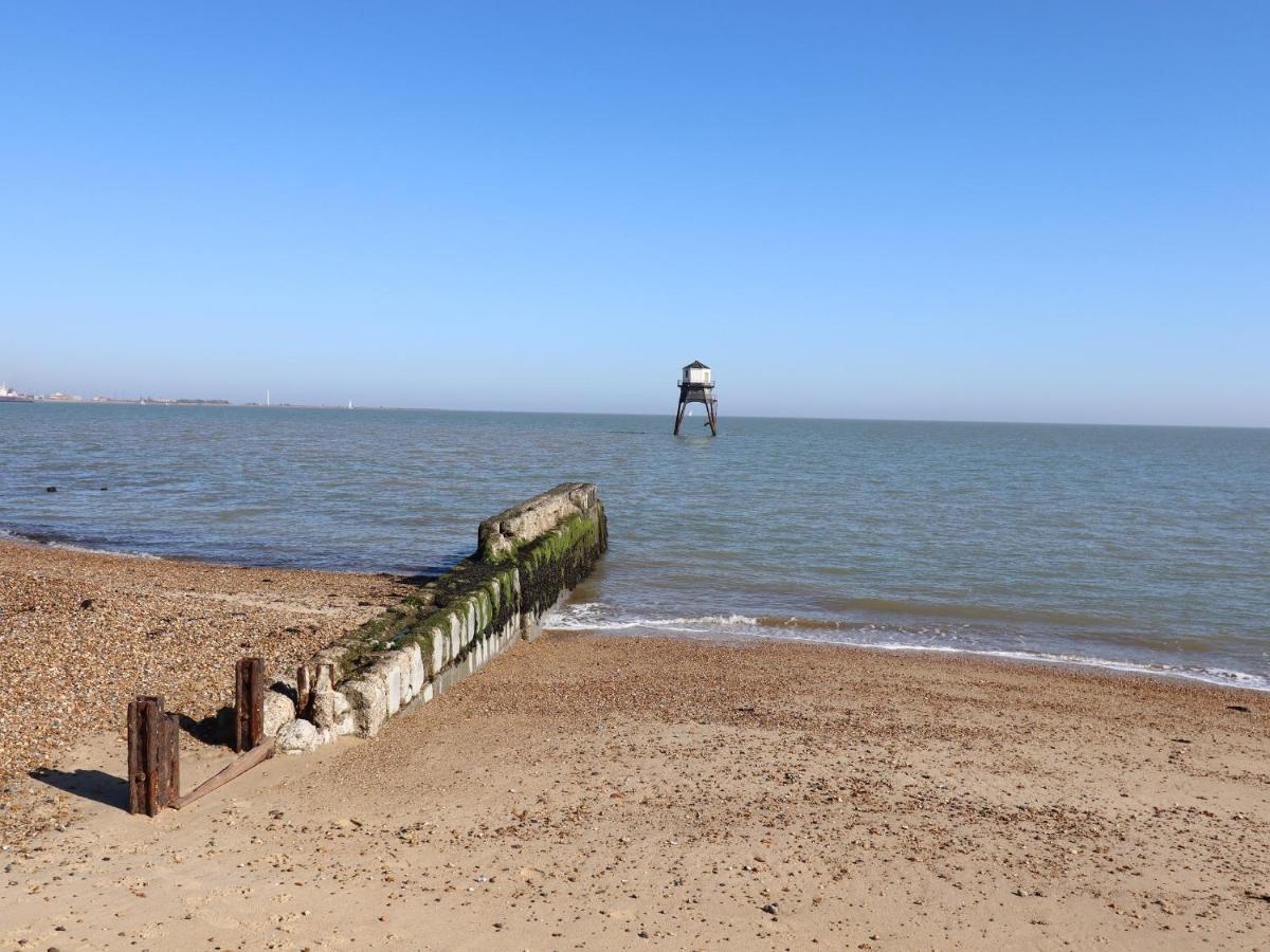 Flat 19 By The Beach Harwich Eksteriør billede