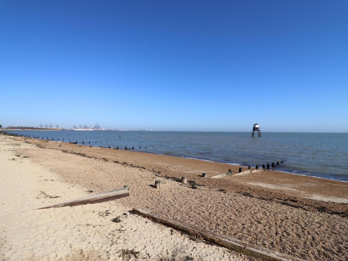 Flat 19 By The Beach Harwich Eksteriør billede